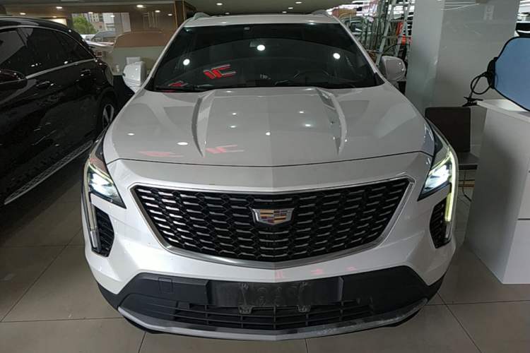 Used Cadillac XT4 2018 28T Two-Wheel Drive Leading Version Front
