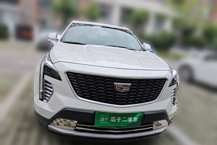 Used Cadillac XT4 2018 28T Two-Wheel-Drive Luxury Model Front