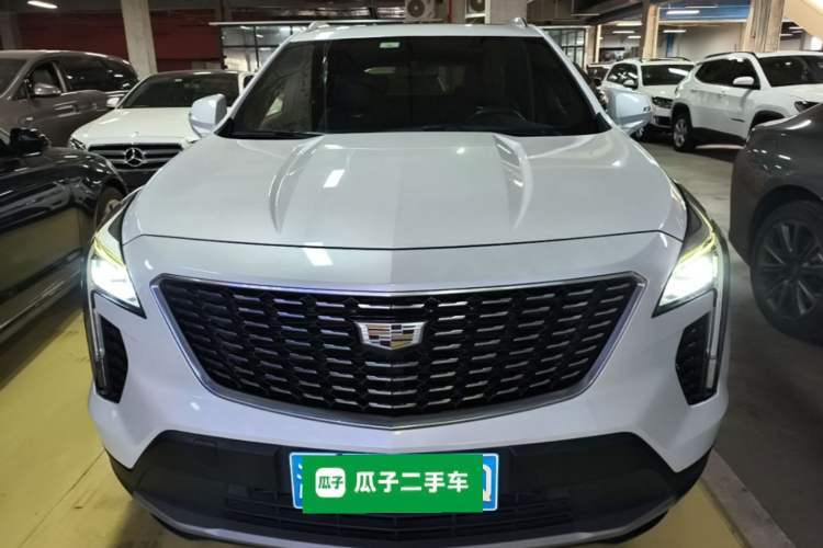 Used Cadillac XT4 2018 28T Two-Wheel-Drive Luxury Model Front