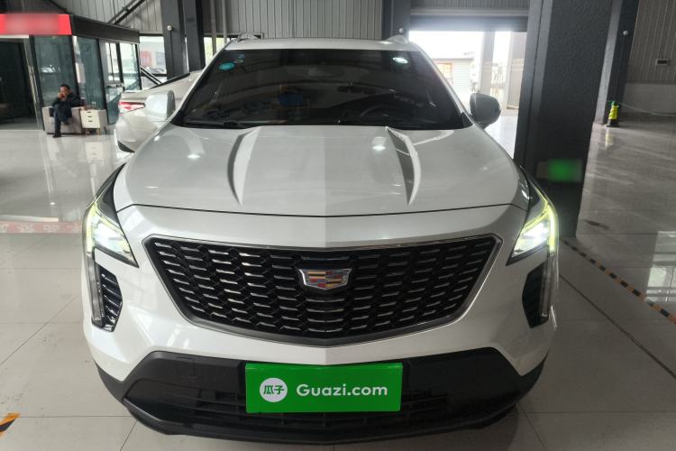 Used Cadillac XT4 2018 28T Two-Wheel Drive Tech Version Front