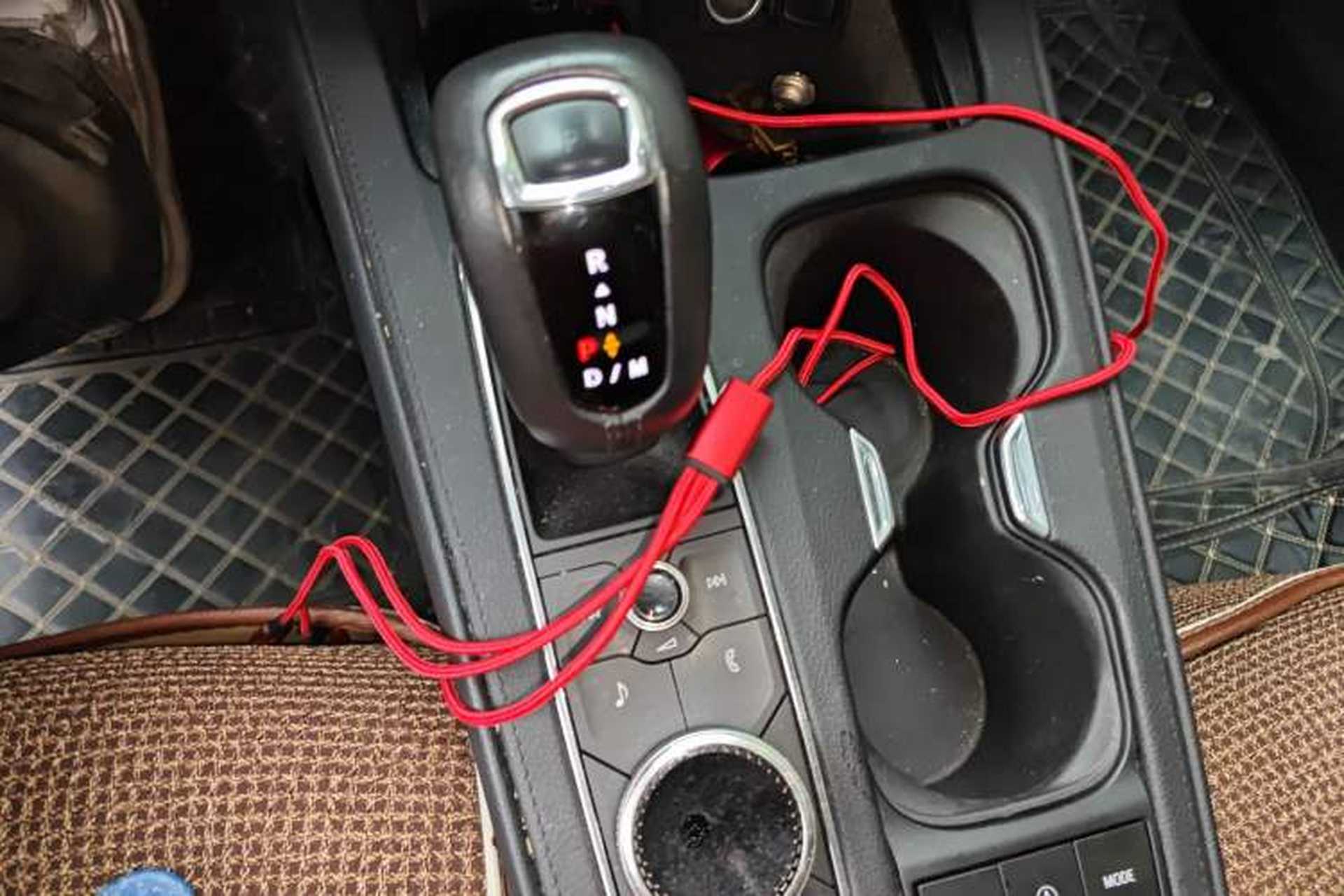 Used Cadillac XT4 2018 28T Two-Wheel-Drive Luxury Model Gear Lever