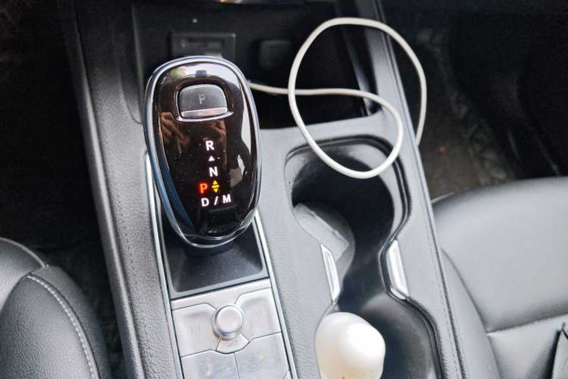 Used Cadillac XT4 2018 28T Two-Wheel Drive Leading Version Gear Lever