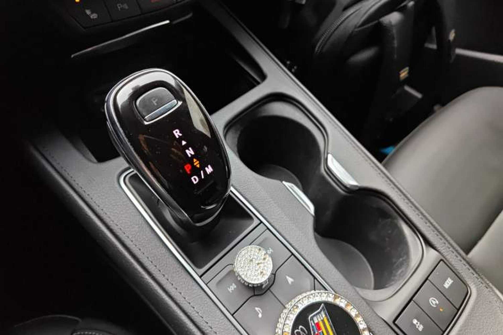 Used Cadillac XT4 2018 28T Two-Wheel Drive Leading Version Gear Lever