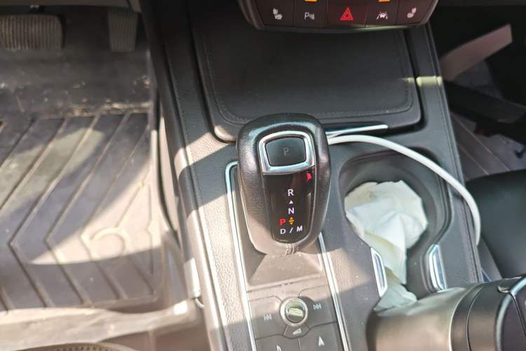 Used Cadillac XT4 2018 28T Four-Wheel Drive Leading Model Gear Lever