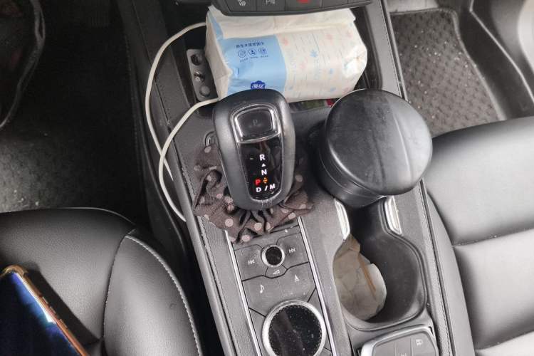 Used Cadillac XT4 2018 28T Two-Wheel Drive Leading Version Gear Lever