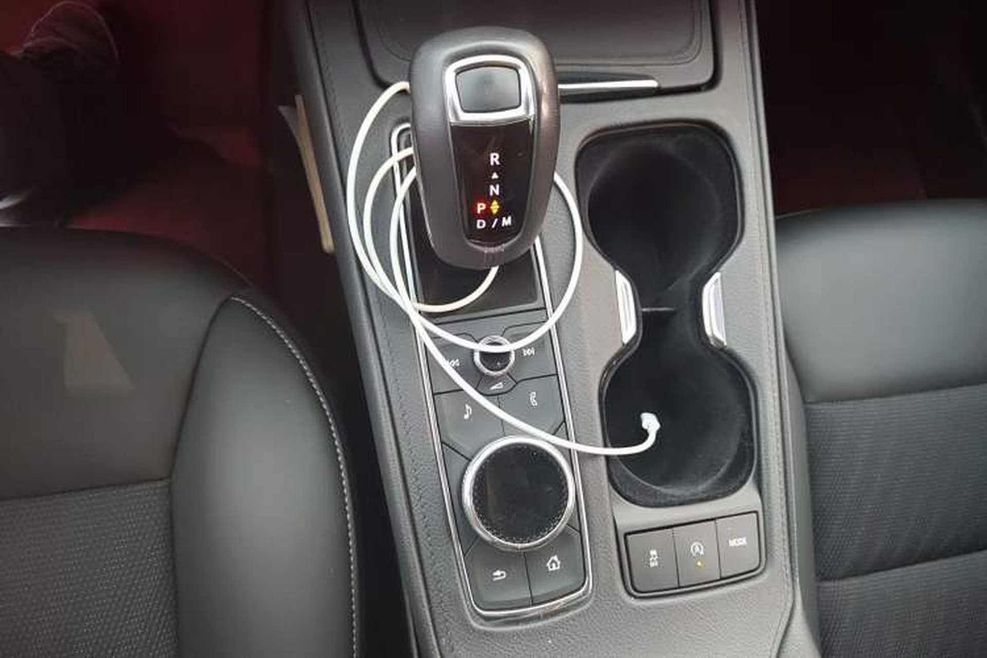 Used Cadillac XT4 2018 28T Two-Wheel Drive Tech Version Gear Lever