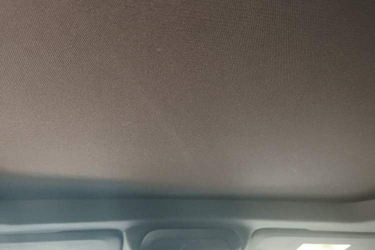 Used Cadillac XT4 2018 28T Two-Wheel-Drive Luxury Model Headliner