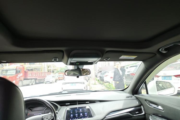 Used Cadillac XT4 2018 28T Two-Wheel Drive Tech Version Headliner