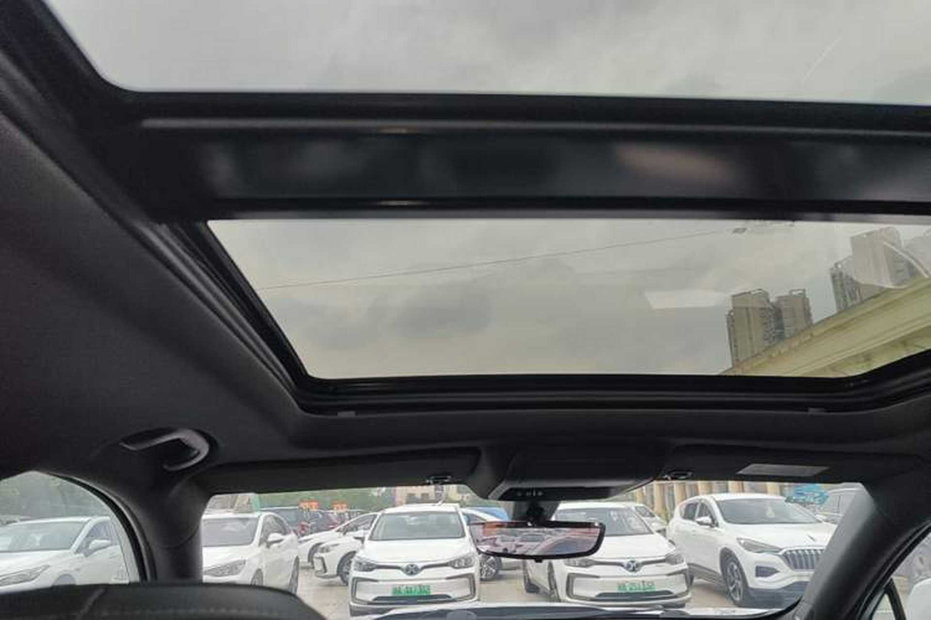Used Cadillac XT4 2018 28T Two-Wheel Drive Leading Version Headliner
