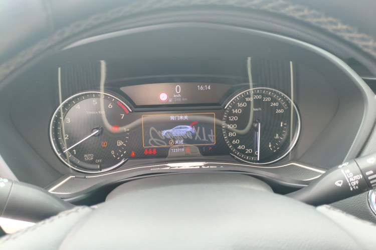 Used Cadillac XT4 2018 28T Two-Wheel-Drive Luxury Model Instrument Cluster