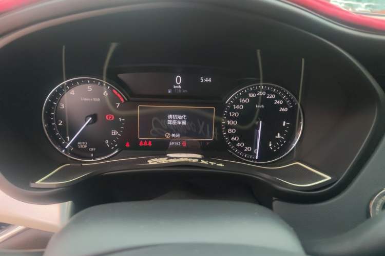 Used Cadillac XT4 2018 28T Two-Wheel-Drive Luxury Model Instrument Cluster