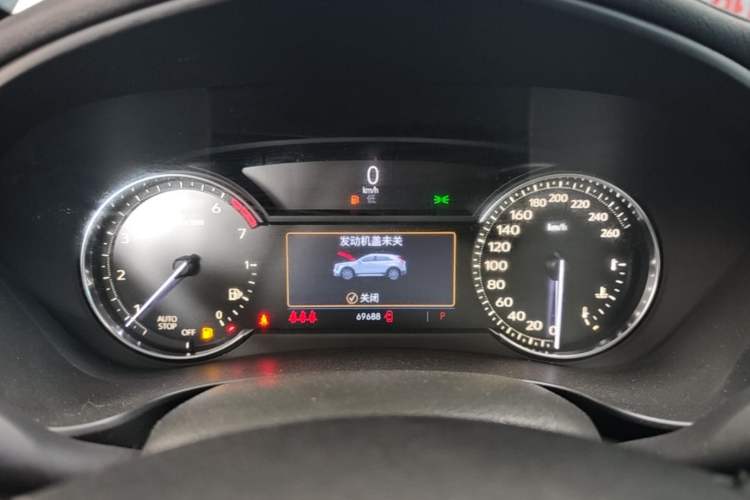 Used Cadillac XT4 2018 28T Two-Wheel Drive Tech Version Instrument Cluster