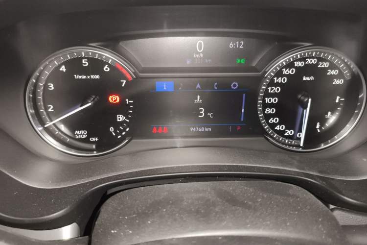Used Cadillac XT4 2018 28T Two-Wheel-Drive Luxury Model Instrument Cluster