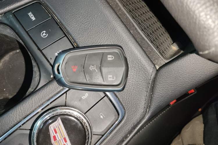 Used Cadillac XT4 2018 28T Two-Wheel Drive Leading Version Interior 1