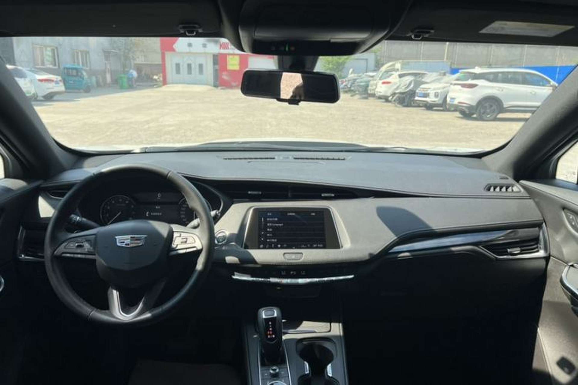 Used Cadillac XT4 2018 28T Two-Wheel Drive Tech Version Interior 6