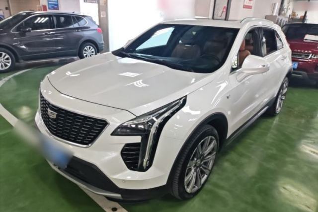 Used Cadillac XT4 2018 28T 4x4 Platinum Edition