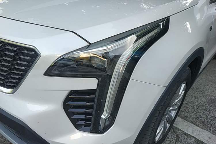 Used Cadillac XT4 2018 28T Four-Wheel Drive Leading Model Left Front Headlight