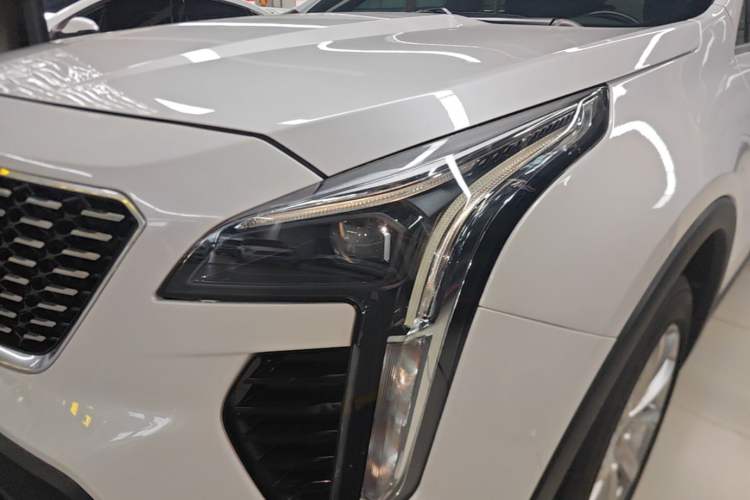 Used Cadillac XT4 2018 28T Two-Wheel Drive Tech Version Left Front Headlight