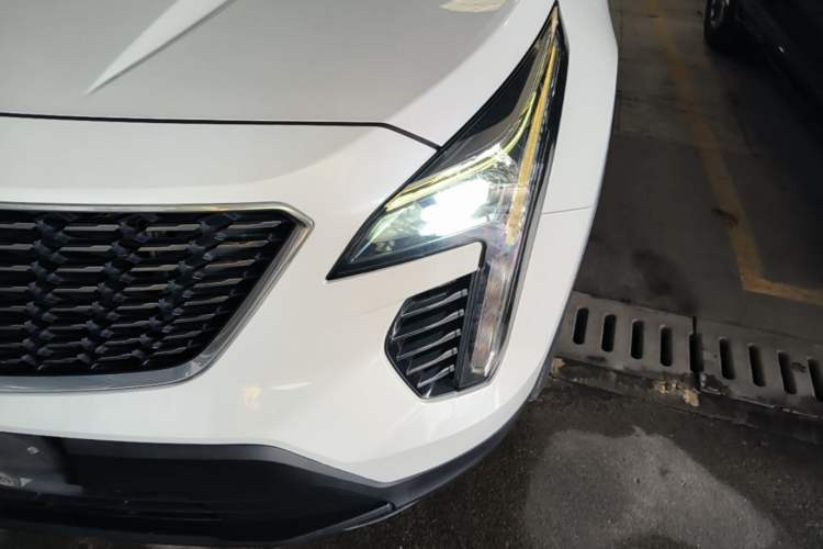 Used Cadillac XT4 2018 28T Two-Wheel Drive Tech Version Left Front Headlight