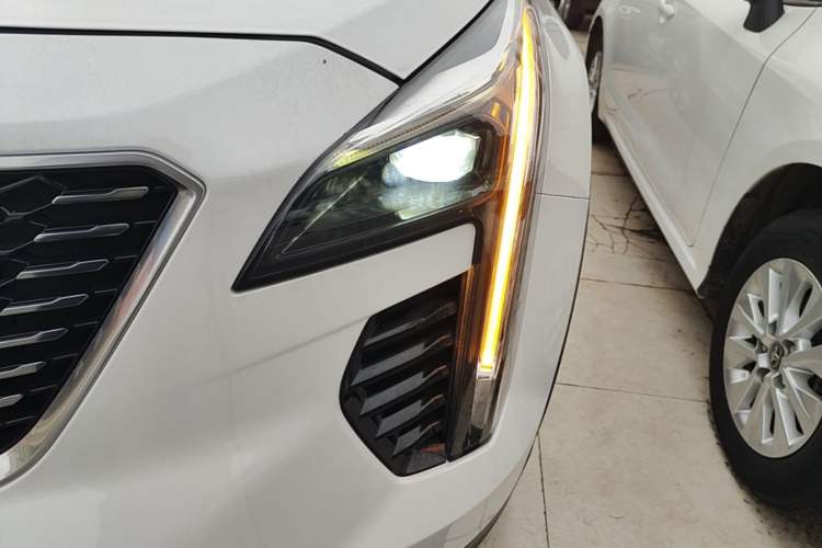 Used Cadillac XT4 2018 28T Two-Wheel Drive Leading Version Left Front Headlight