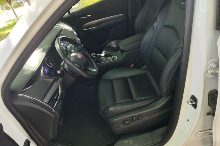 Used Cadillac XT4 2018 28T Two-Wheel Drive Leading Version Left Front Seat