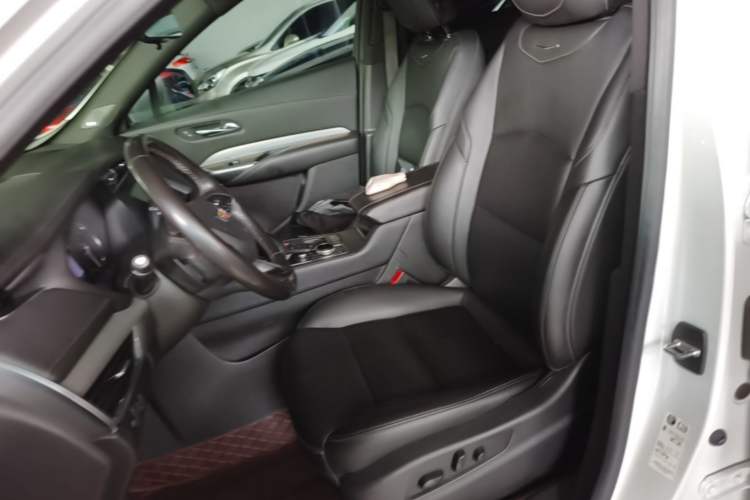 Used Cadillac XT4 2018 28T Two-Wheel Drive Leading Version Left Front Seat