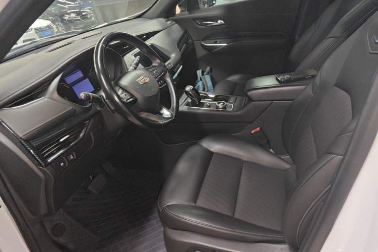 Used Cadillac XT4 2018 28T Two-Wheel Drive Tech Version Left Front Seat