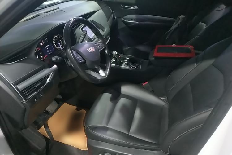 Used Cadillac XT4 2018 28T Two-Wheel Drive Leading Version Left Front Seat