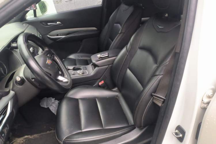Used Cadillac XT4 2018 28T Two-Wheel Drive Leading Version Left Front Seat