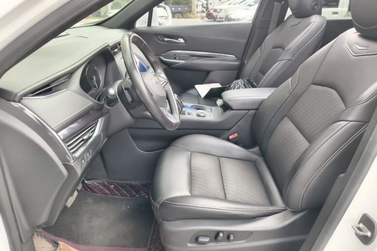 Used Cadillac XT4 2018 28T Two-Wheel Drive Tech Version Left Front Seat
