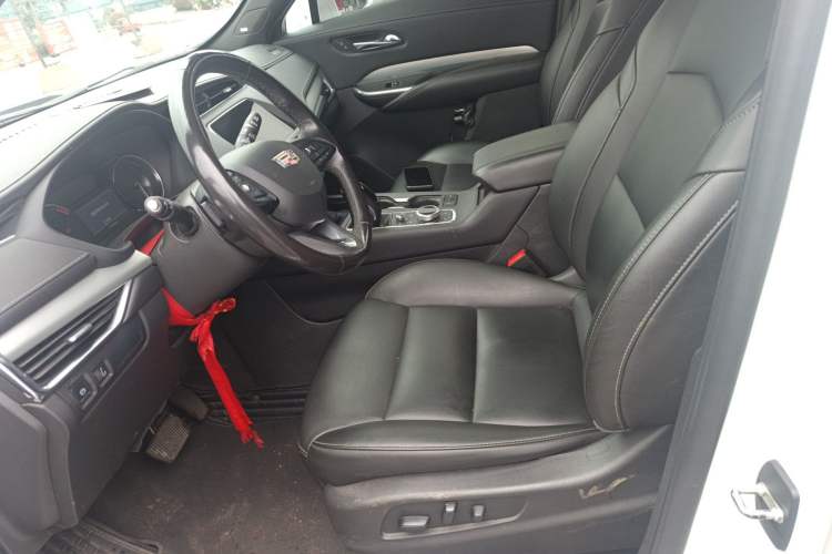Used Cadillac XT4 2018 28T Two-Wheel Drive Leading Version Left Front Seat