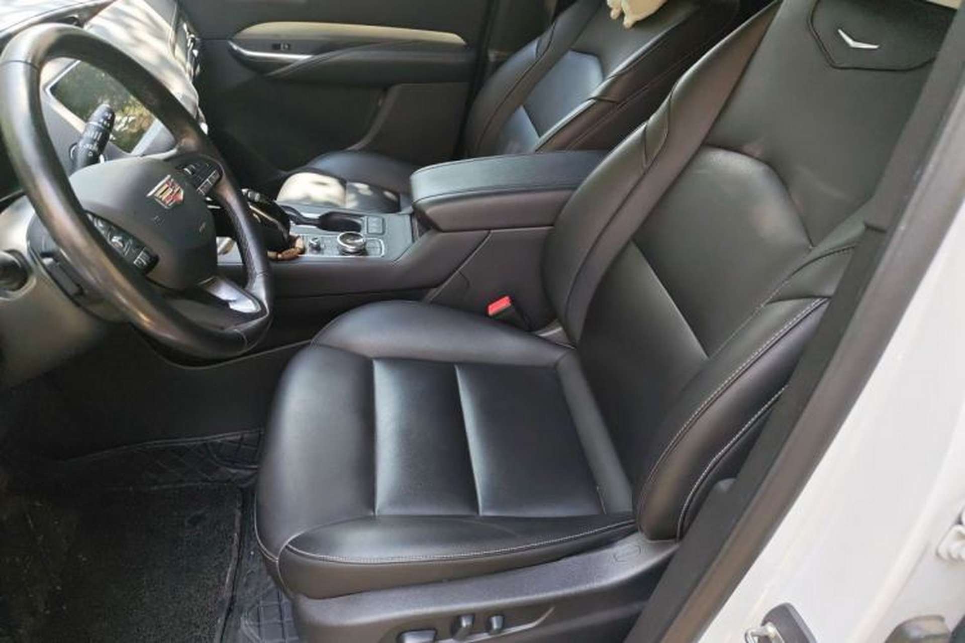 Used Cadillac XT4 2018 28T Two-Wheel Drive Leading Version Left Front Seat