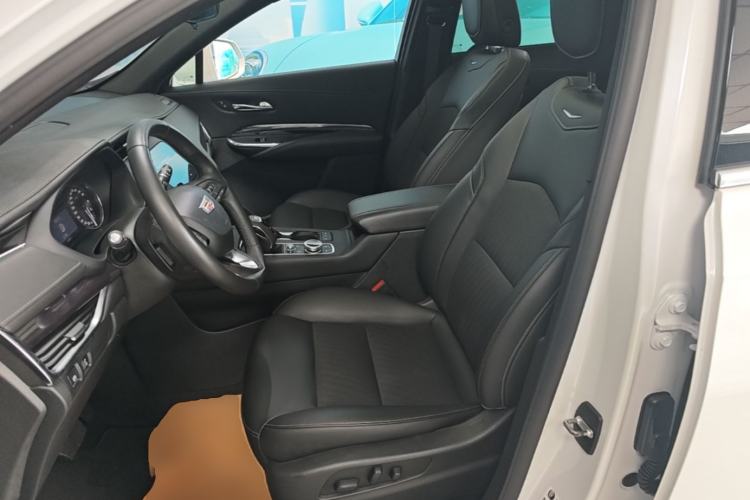 Used Cadillac XT4 2018 28T Two-Wheel Drive Tech Version Left Front Seat