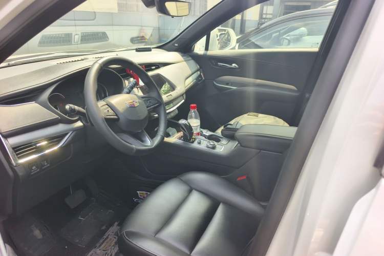 Used Cadillac XT4 2018 28T Two-Wheel Drive Leading Version Left Front Seat