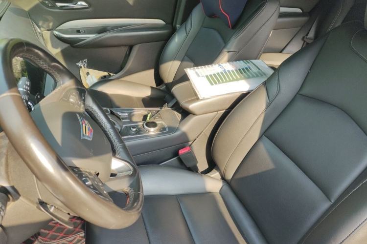 Used Cadillac XT4 2018 28T Two-Wheel Drive Leading Version Left Front Seat
