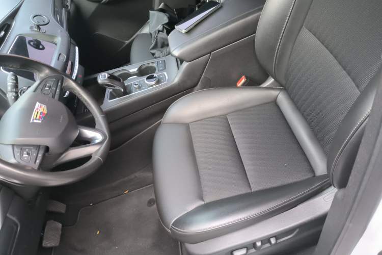 Used Cadillac XT4 2018 28T Two-Wheel Drive Tech Version Left Front Seat