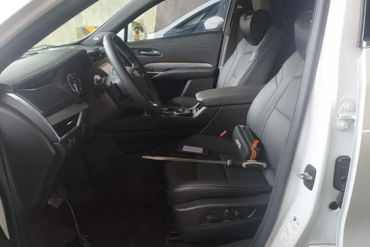Used Cadillac XT4 2018 28T Two-Wheel Drive Leading Version Left Front Seat