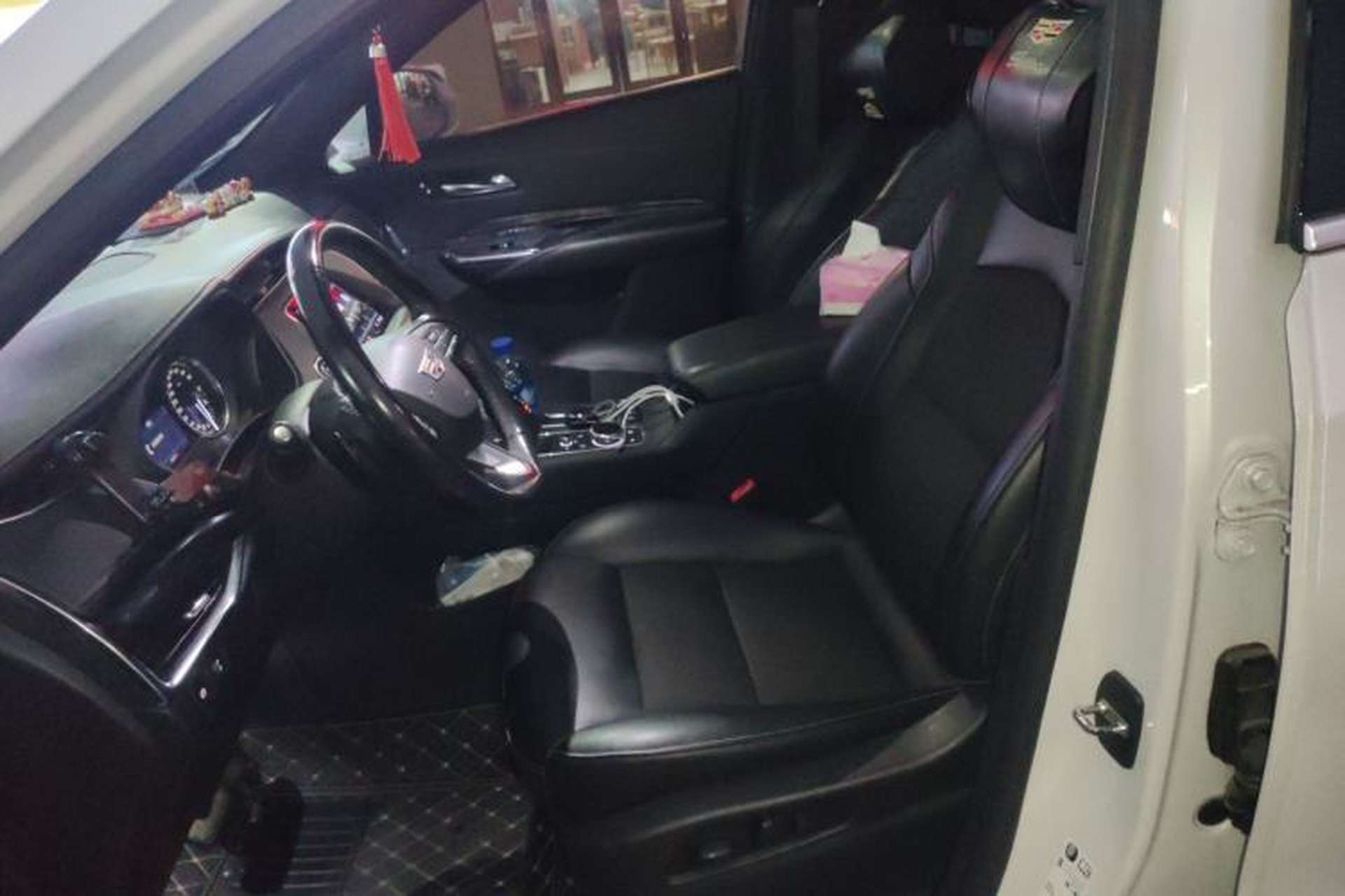 Used Cadillac XT4 2018 28T Two-Wheel Drive Tech Version Left Front Seat