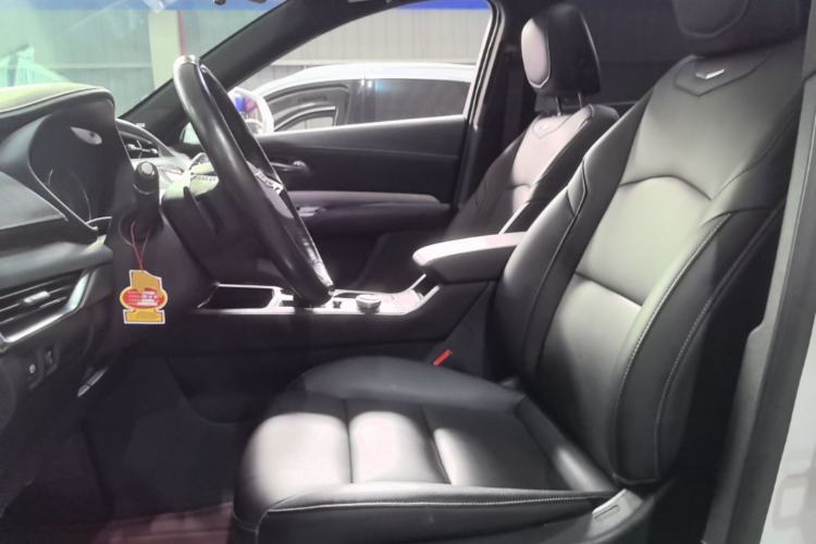 Used Cadillac XT4 2018 28T Two-Wheel Drive Leading Version Left Front Seat