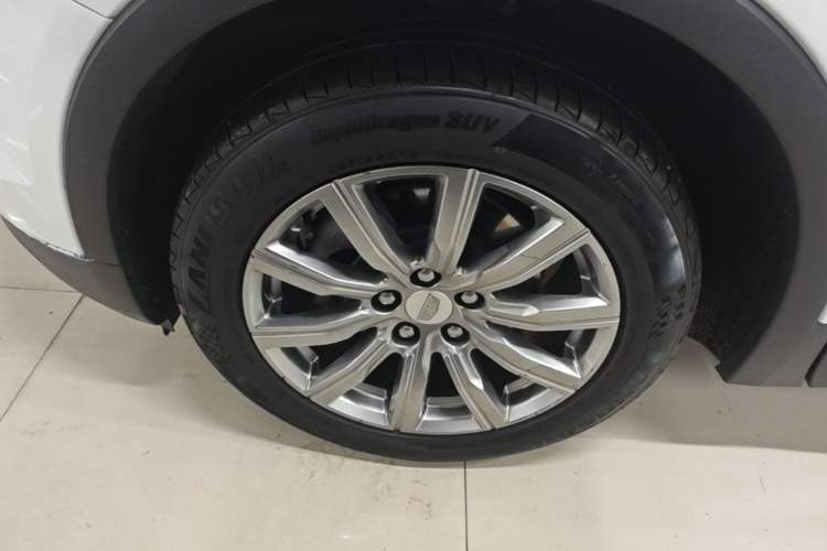 Used Cadillac XT4 2018 28T Two-Wheel Drive Leading Version Left Front Wheel Hub