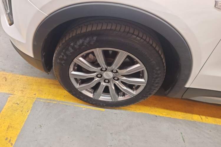 Used Cadillac XT4 2018 28T Two-Wheel Drive Leading Version Left Front Wheel Hub