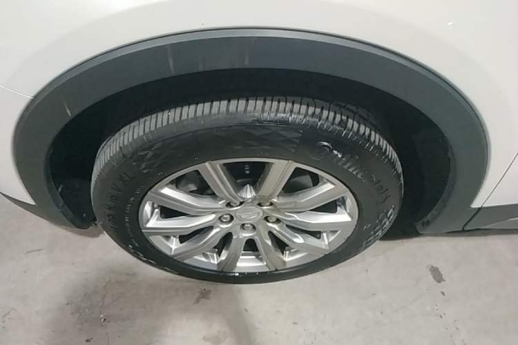 Used Cadillac XT4 2018 28T Two-Wheel Drive Leading Version Left Front Wheel Hub