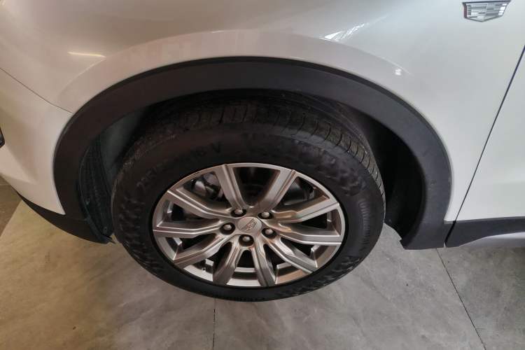 Used Cadillac XT4 2018 28T Two-Wheel Drive Leading Version Left Front Wheel Hub