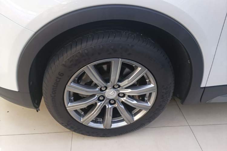 Used Cadillac XT4 2018 28T Two-Wheel Drive Leading Version Left Front Wheel Hub
