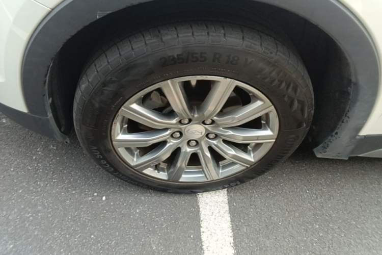 Used Cadillac XT4 2018 28T Two-Wheel Drive Leading Version Left Front Wheel Hub