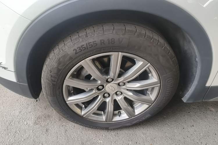 Used Cadillac XT4 2018 28T Two-Wheel Drive Leading Version Left Front Wheel Hub