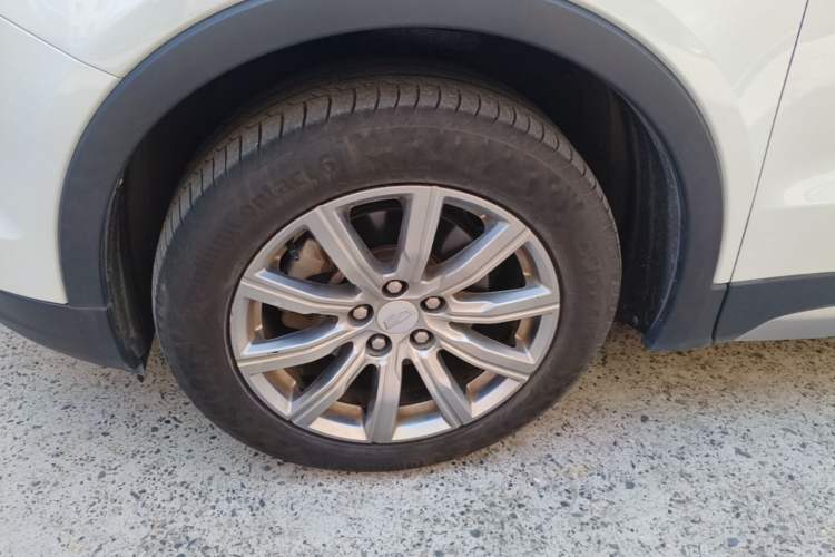 Used Cadillac XT4 2018 28T Two-Wheel Drive Leading Version Left Front Wheel Hub