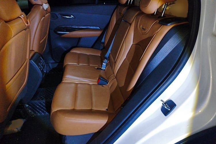 Used Cadillac XT4 2018 28T 4x4 Platinum Edition Left Rear Seat