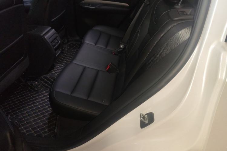 Used Cadillac XT4 2018 28T Two-Wheel Drive Leading Version Left Rear Seat
