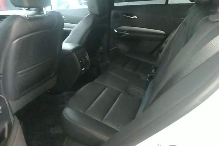 Used Cadillac XT4 2018 28T Two-Wheel Drive Leading Version Left Rear Seat